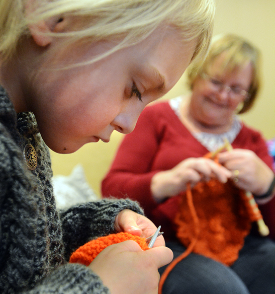 WS YOU 177 Knitting a Stronger Community, photo courtesy of Stouffville Sun-Tribune